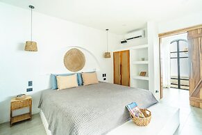 Las Guapas Villa