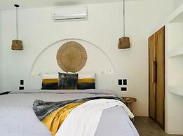 Las Guapas Villa