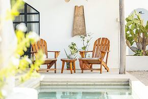 Las Guapas Villa