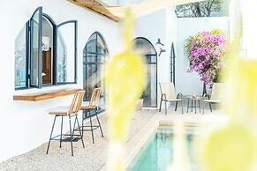 Las Guapas Villa