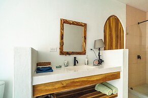 Las Guapas Villa