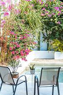 Las Guapas Villa