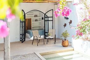 Las Guapas Villa