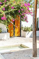 Las Guapas Villa