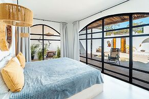 Las Guapas Villa