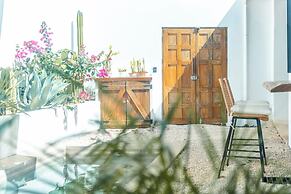 Las Guapas Villa