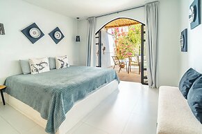 Las Guapas Villa