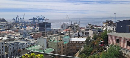 VALPARAISO ARTE LOCAL Y VISTA INCREÍBLE