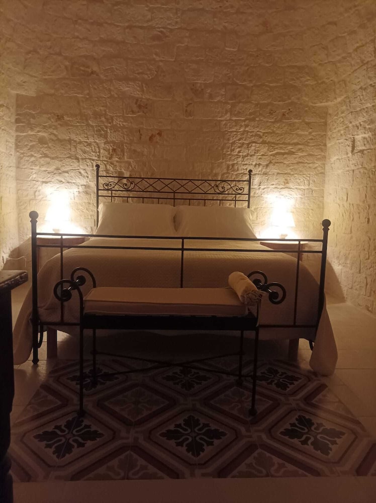 Apulian Charme Trulli & Cottage