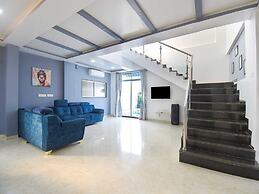 Arohi Villa 4bhk Villa by Palette