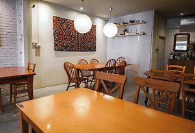THE GOOSE HOUSE UBON