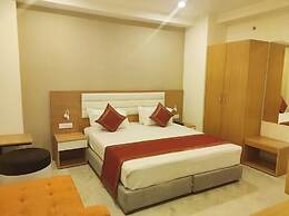 Premium Hotel  X-E-N-I-A Varanasi