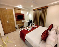 Premium Hotel  X-E-N-I-A Varanasi