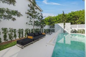 LuxPride Villas Private Pool Tropiclook