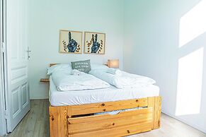 Cozy Central Room for Long Stays