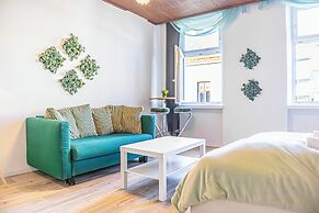 Cozy Central Room for Long Stays