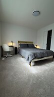 3BR Family House in NE Edmonton
