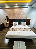 Hotel Stay Court