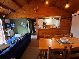 Cozy Chalet for 6 People