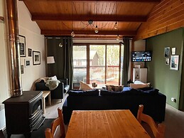 Cozy Chalet for 6 People