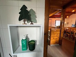 Cozy Chalet for 6 People