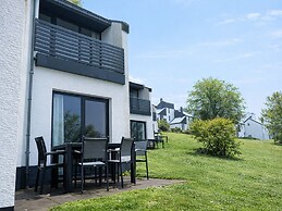 Spacious Holiday Home in Hambachtal Resort