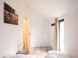Spacious Holiday Home in Hambachtal Resort