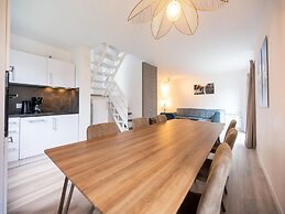 Spacious Holiday Home in Hambachtal Resort