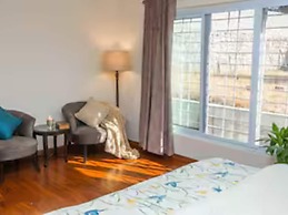 Scenic 2BR Mountain Cottage