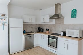 Charming Holiday Home in Porspoder