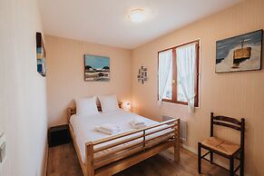 Charming Holiday Home in Porspoder