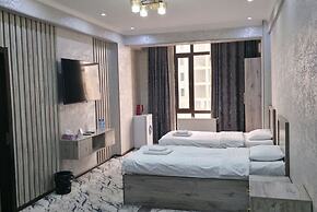 Sarvat Hotel