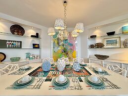 Vilamoura Amazing Villa by Homing