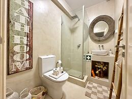 Vilamoura Amazing Villa by Homing