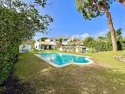 Vilamoura Amazing Villa by Homing