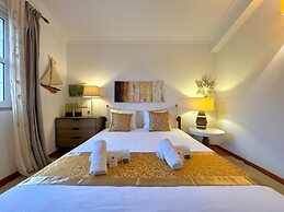 Vilamoura Amazing Villa by Homing