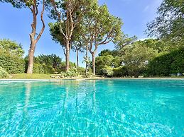 Vilamoura Amazing Villa by Homing