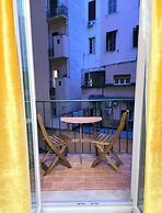 VICTORIA SUITES