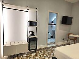 VICTORIA SUITES