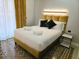 VICTORIA SUITES