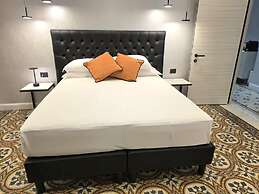 VICTORIA SUITES