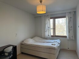 Spacious 2 Bedroom 75 sqm Kannelmäki