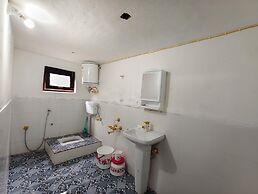 FLORA AND FAUNA GUEST HOUSE PAHALGAM