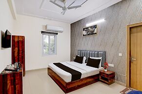 Super Townhouse Noida Sector 70