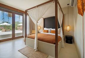 YŪN Uluwatu