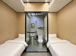 Philosopher Hotel