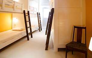 LANAIHOTEL & DORMITORY