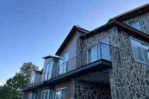 Galiyat 3BR Cottage Forest Views
