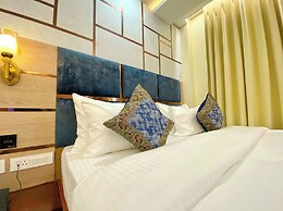 Hotel Mantavya Varanasi