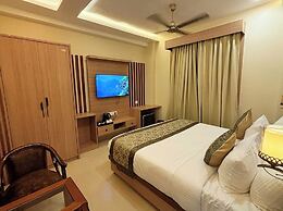 Hotel Mantavya Varanasi